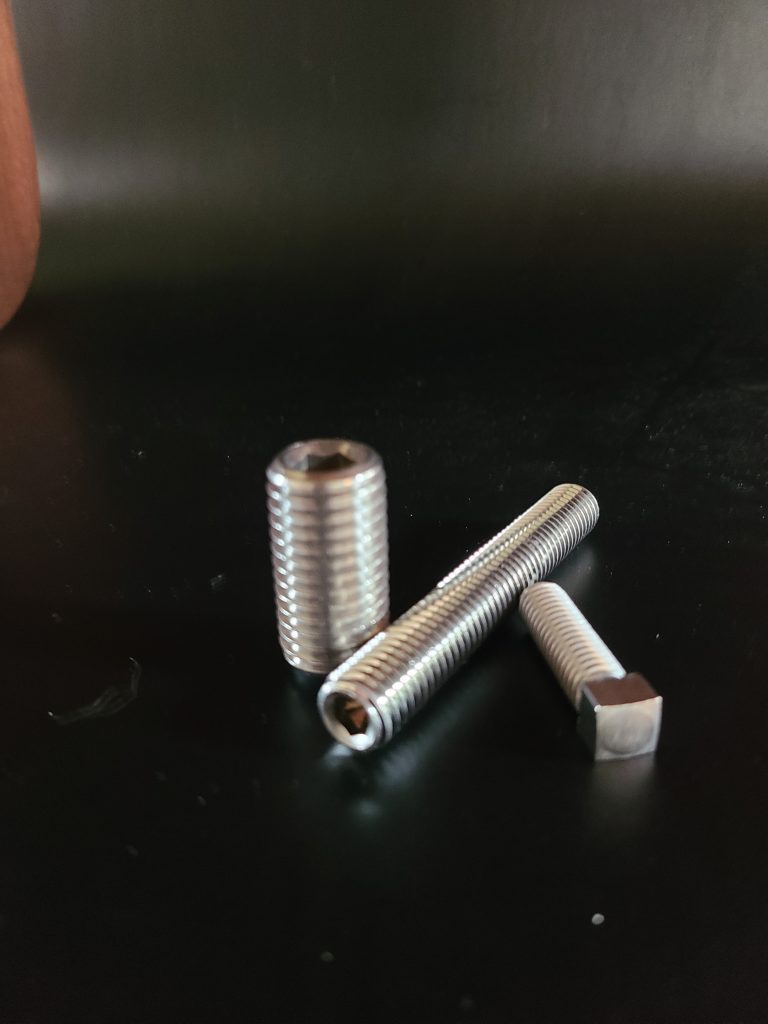 Bolts & Hex Sockets 10 10 SOCKET SET SCREWS