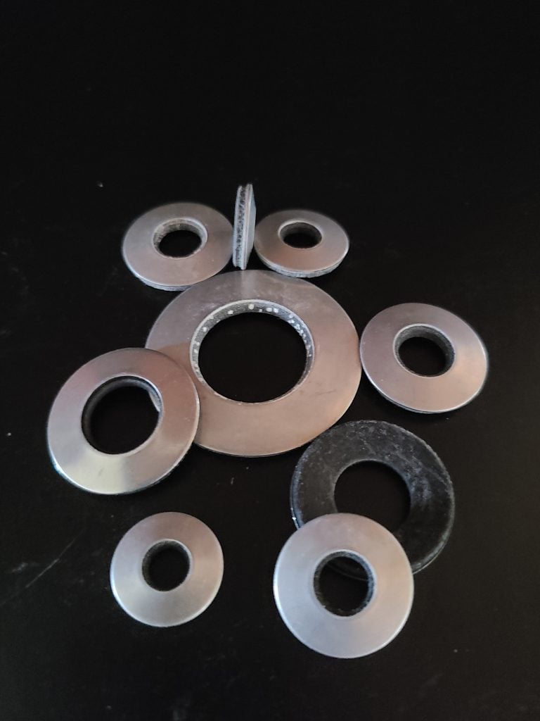Washers 4 4 SEALING WASHERS NEO BACKED